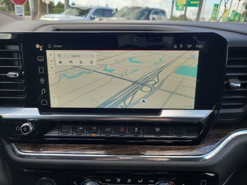 Used 2024 GMC Sierra 1500 Elevation image 10