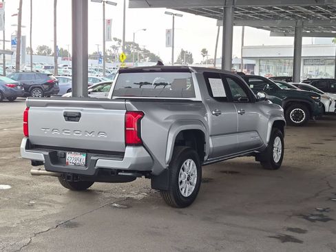 Used 2026 Toyota Tacoma SR5 RWD image 8