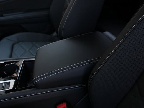 New 2026 Volkswagen Atlas SE image 7