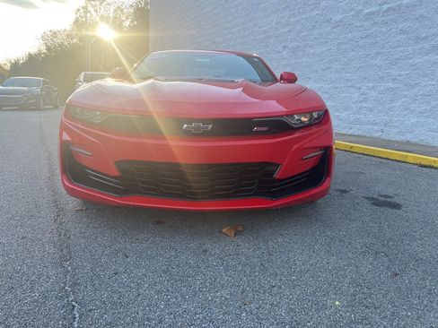 Used 2020 Chevrolet Camaro SS image 4