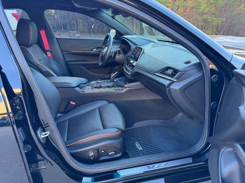 Used 2022 Cadillac CT4 V w/ Navigation Package image 19