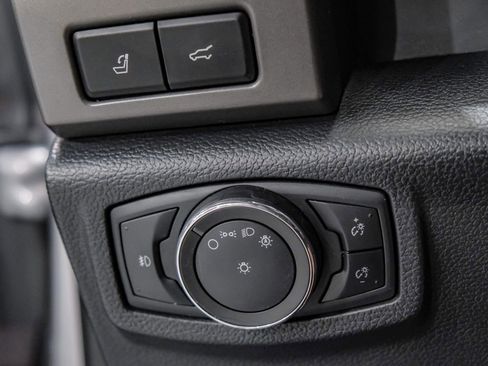 Used 2020 Ford Expedition XLT w/ Equipment Group 202A image 28