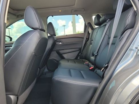 Used 2023 Nissan Rogue SL w/ SL Premium Package FWD image 11