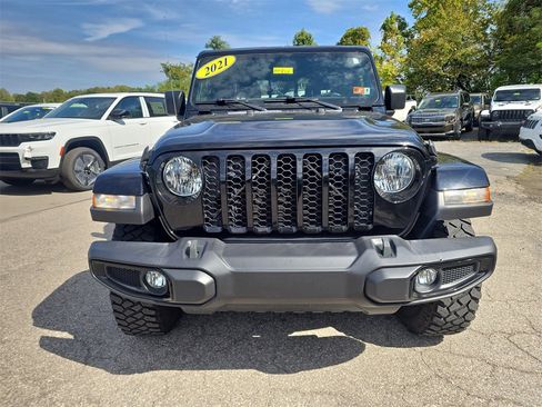 Used 2021 Jeep Gladiator Willys image 10
