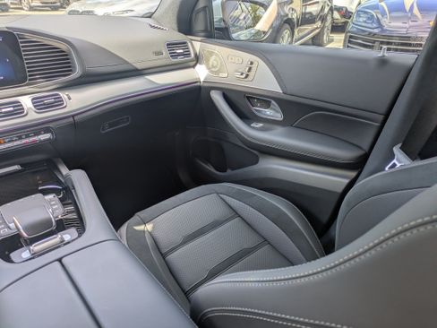 Used 2025 Mercedes-Benz GLE 53 AMG 4MATIC Coupe image 16