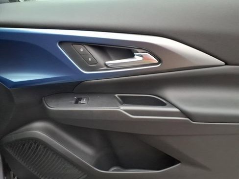 New 2026 Chevrolet Equinox EV LT image 23