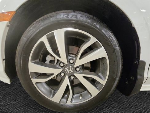 Used 2024 Honda Odyssey Touring image 11