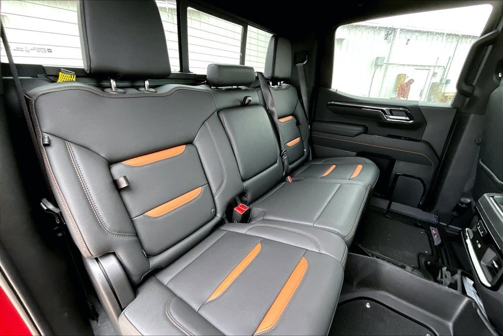 New 2026 GMC Sierra 1500 AT4 w/ AT4 Premium Package AWD/4WD image 9