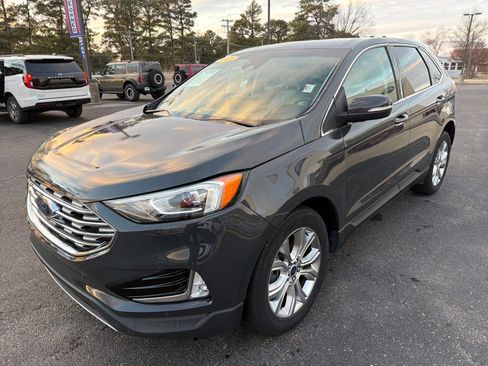 Used 2021 Ford Edge Titanium w/ Cargo Accessory Package image 4