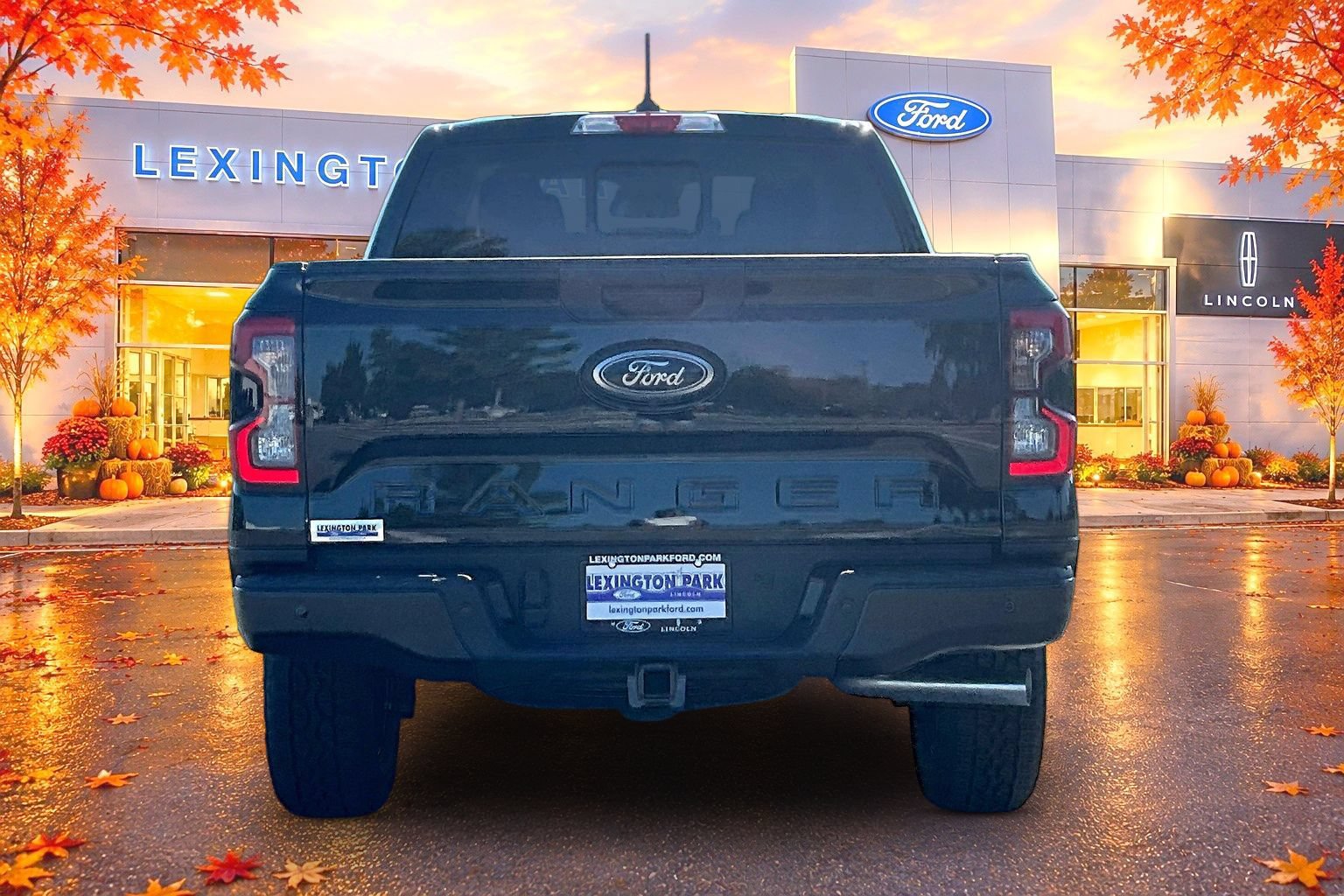 New 2026 Ford Ranger XLT w/ FX4 Off-Road Package AWD/4WD image 4