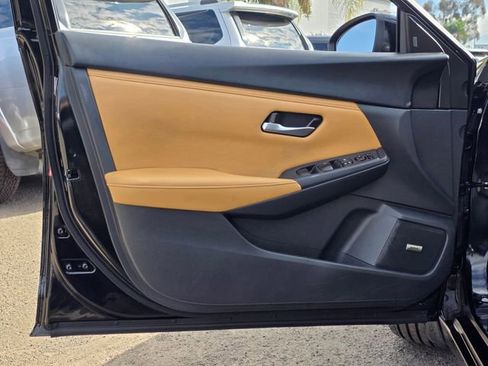 Used 2024 Nissan Sentra SV w/ SV Premium Package image 19