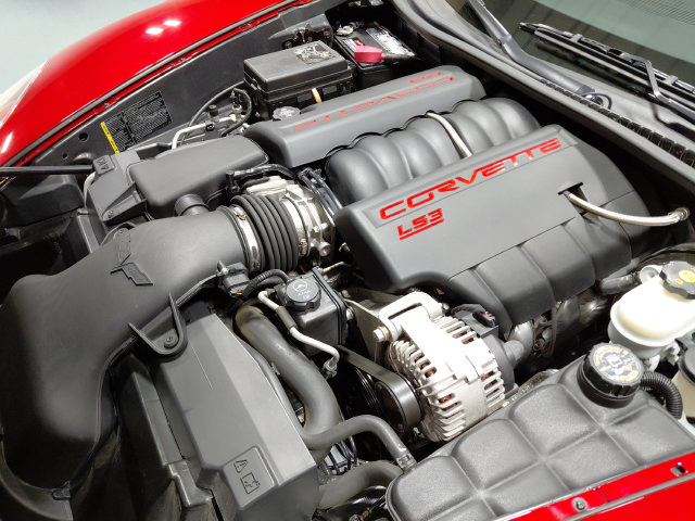 Used 2010 Chevrolet Corvette Convertible w/ Preferred Equipment Group RWD image 13