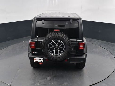 New 2025 Jeep Wrangler Unlimited Rubicon AWD/4WD image 38
