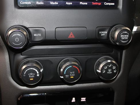 Used 2020 RAM 1500 Big Horn AWD/4WD image 41
