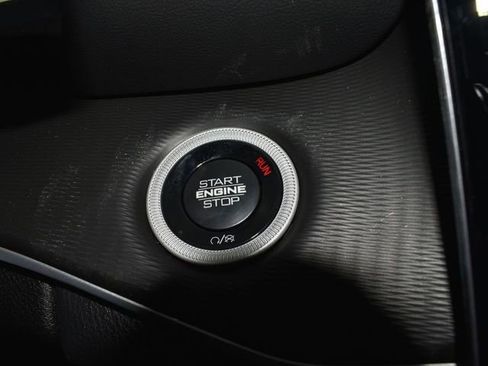 New 2025 Jeep Grand Cherokee Altitude w/ MOPAR Finishing Package AWD/4WD image 19