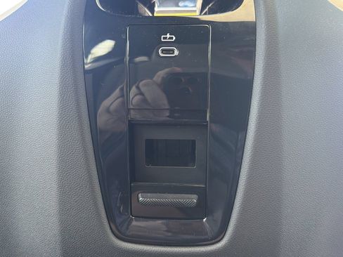 Used 2024 BMW iX xDrive50 w/ Premium Package AWD/4WD image 19