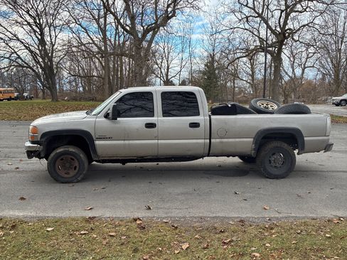 Used 2004 GMC Sierra 2500 SLE w/ Heavy-Duty Power Package image 5