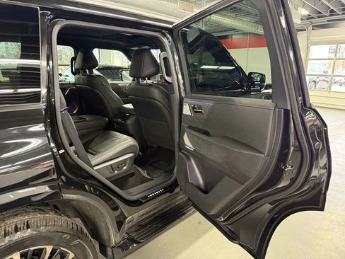 Used 2025 INFINITI QX80 Autograph w/ Premium Cargo Package image 19