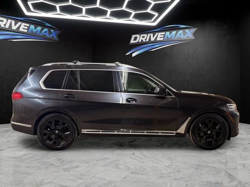 Used 2019 BMW X7 xDrive50i w/ Cold Weather Package AWD/4WD image 4