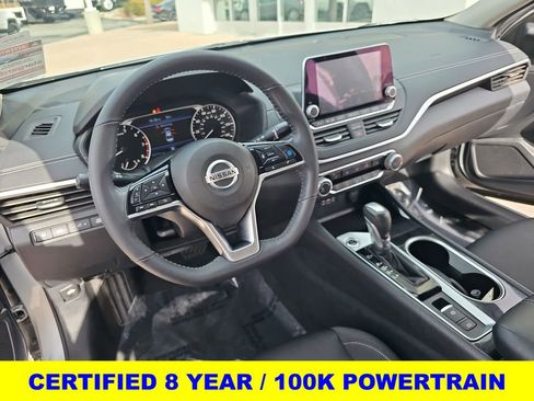 Used 2022 Nissan Altima 2.5 SV w/ SV Premium Package image 15
