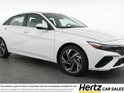 Used 2025 Hyundai Elantra SEL