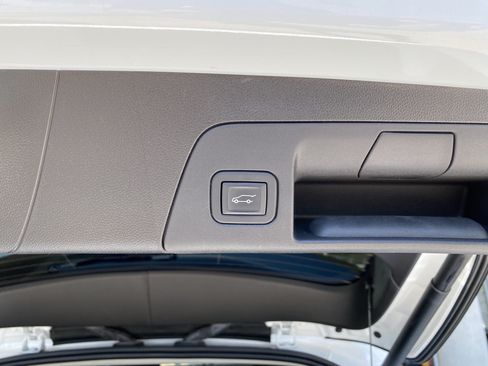 Used 2023 Buick Envision Preferred FWD image 15