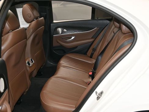 Used 2023 Mercedes-Benz E 450 4MATIC Sedan image 41