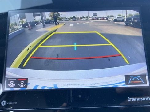 Used 2023 Toyota Camry SE image 18