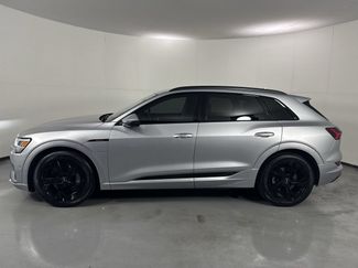 Used 2022 Audi e-tron Premium w/ Convenience Plus Package AWD/4WD video 2