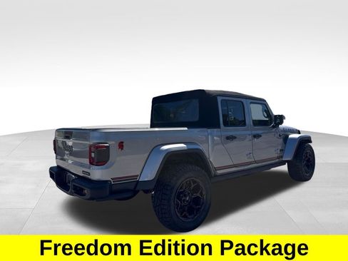 Used 2021 Jeep Gladiator Sport AWD/4WD image 6