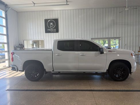 Used 2024 Chevrolet Silverado 1500 RST w/ Convenience Package II AWD/4WD image 5