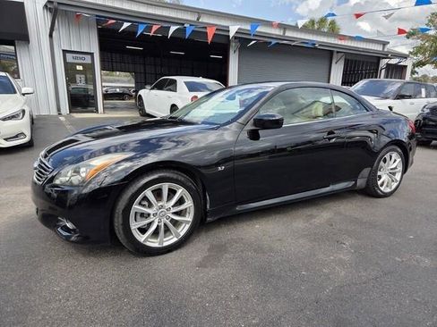 Used 2014 INFINITI Q60 Convertible w/ Premium Package image 3