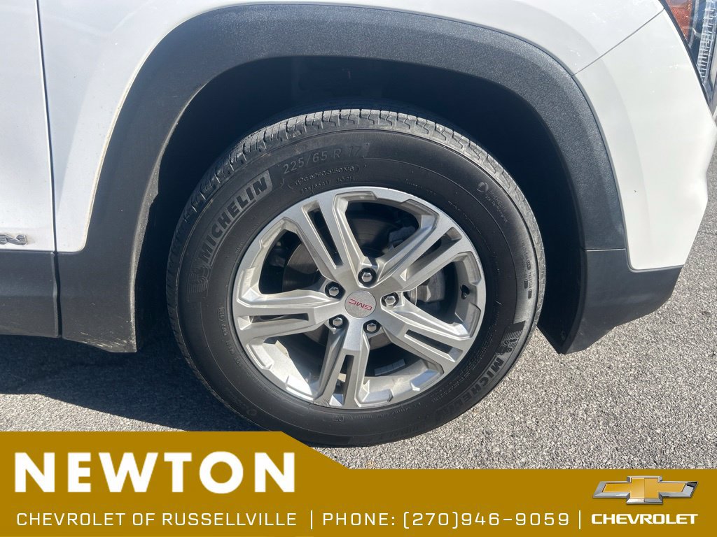 Used 2024 GMC Terrain SLE FWD image 16