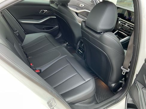 Used 2024 BMW 330i Sedan w/ M Sport Package RWD image 29