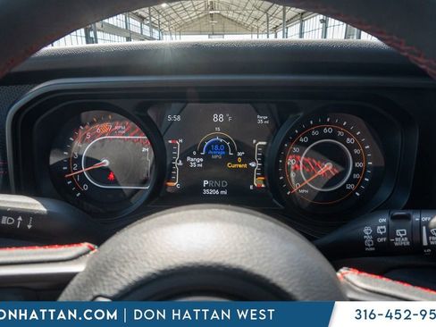 Used 2024 Jeep Wrangler Unlimited Rubicon image 6