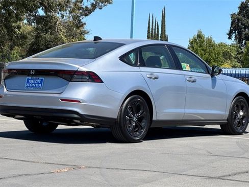 New 2025 Honda Accord SE image 4