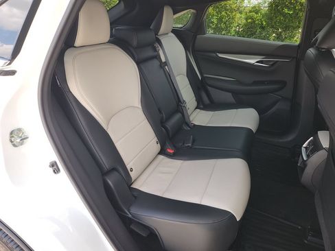 Used 2023 INFINITI QX55 Luxe w/ Cargo Package AWD/4WD image 15