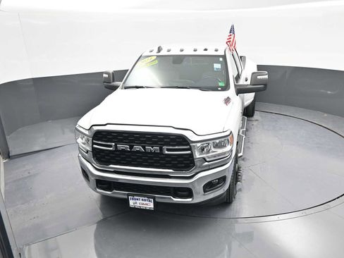 Used 2024 RAM 3500 Big Horn image 22