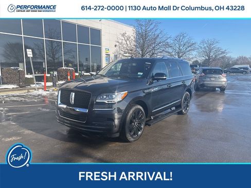 Used 2023 Lincoln Navigator Reserve image 8