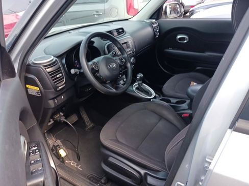 Used 2016 Kia Soul FWD image 8