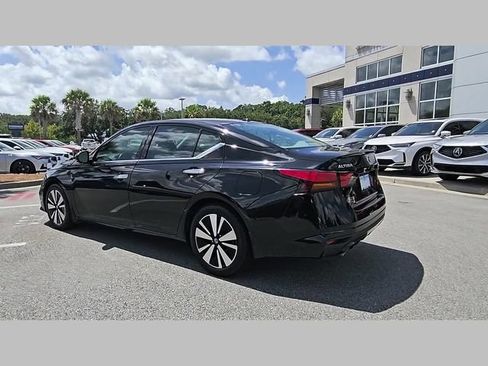 Used 2019 Nissan Altima 2.5 SV FWD image 22