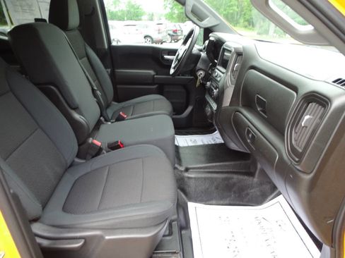 Used 2019 Chevrolet Silverado 1500 4x4 Crew Cab w/ WT Convenience Package image 33