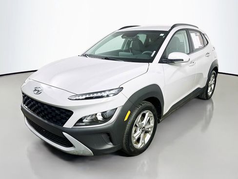 Used 2023 Hyundai Kona SEL w/ Cargo Package FWD image 3