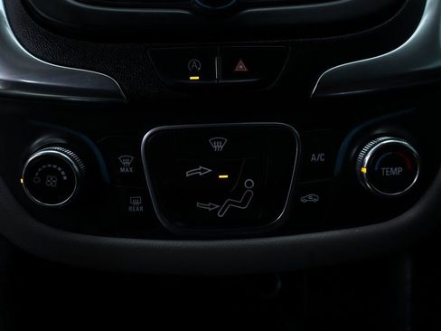 Used 2022 Chevrolet Equinox LT image 33