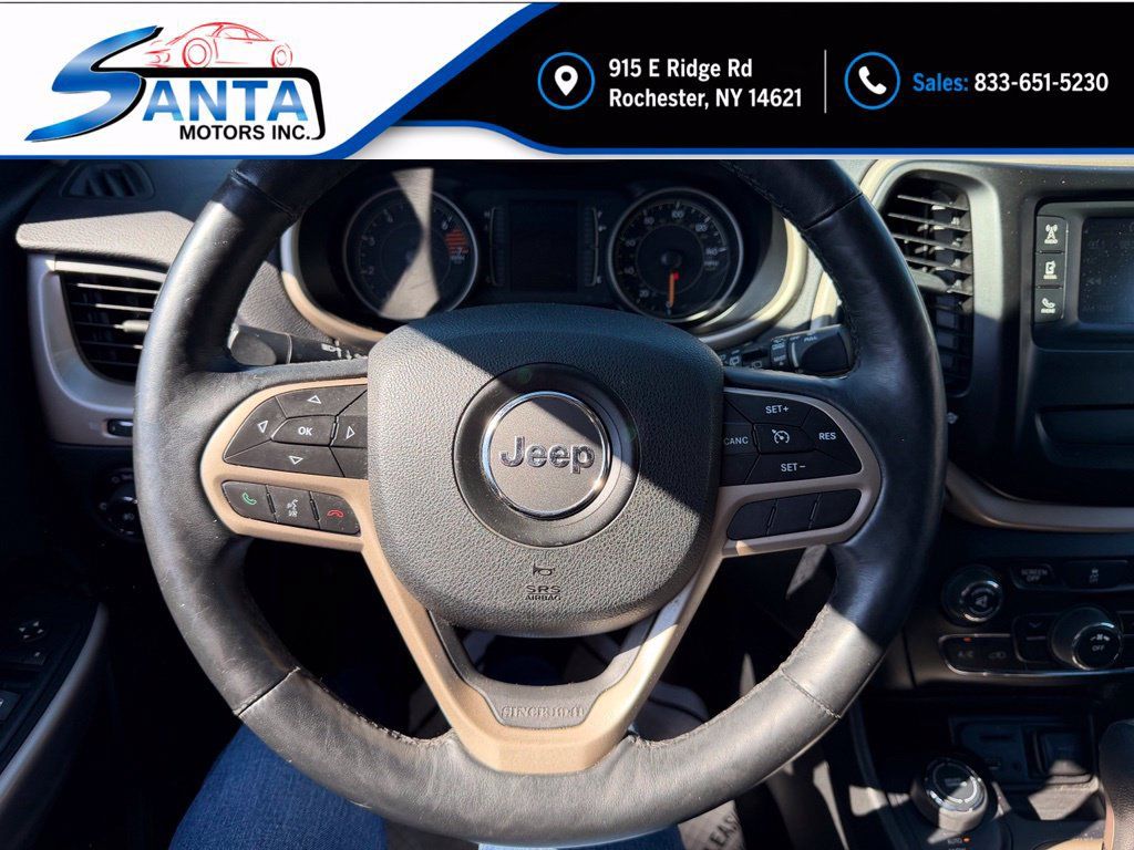Used 2017 Jeep Cherokee Latitude w/ True North Edition AWD/4WD image 7