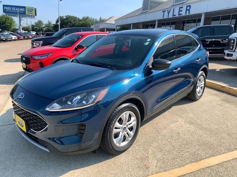 Used 2020 Ford Escape S image 5