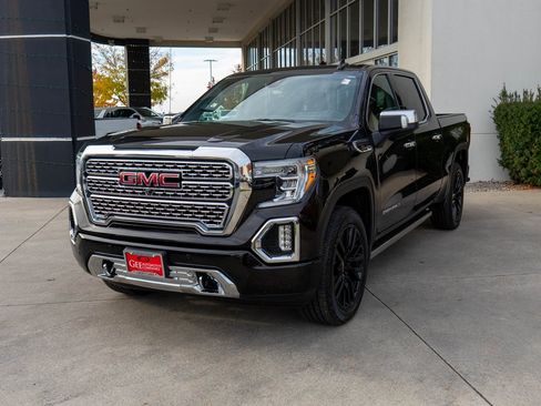 Used 2020 GMC Sierra 1500 Denali w/ Denali Ultimate Package image 3
