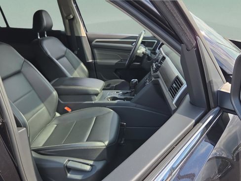 Used 2022 Volkswagen Atlas SE FWD image 14