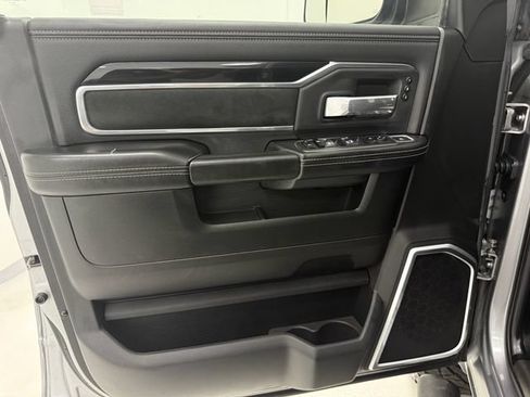 Used 2019 RAM 2500 Laramie w/ Night Edition AWD/4WD image 29