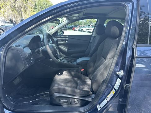 Used 2025 Honda Accord SE image 2